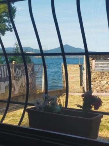 Independent Villa With Private Beach On The Lake บรักชาโน ภายนอก รูปภาพ